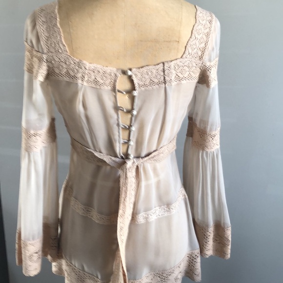 Silk blouse - Picture 2 of 4